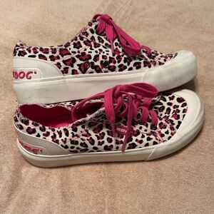 Rocket Dog Leopard Sneakers with Pink Highlights